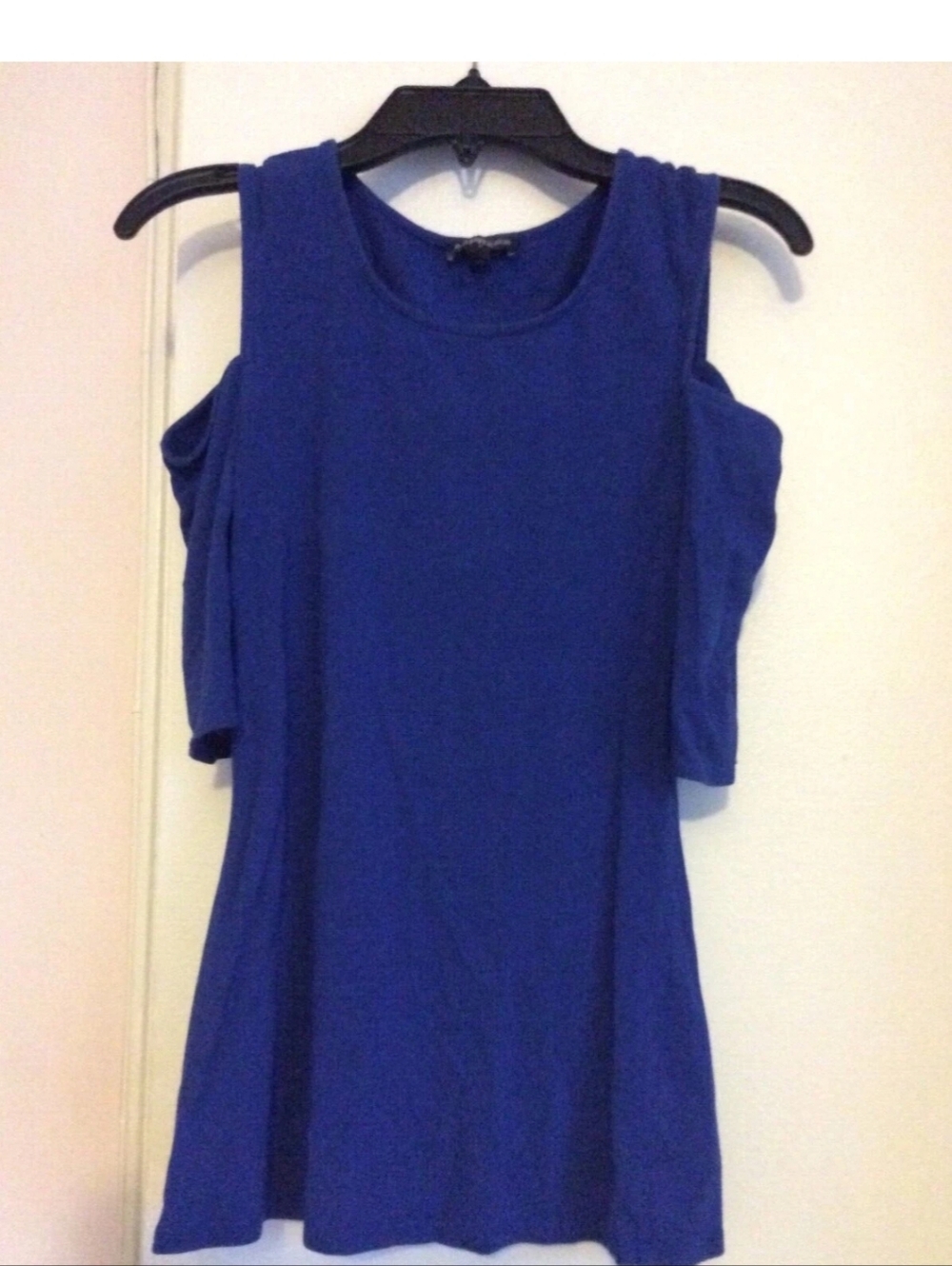 Express Women’s Cold-Shoulder Top in Royal Blue
